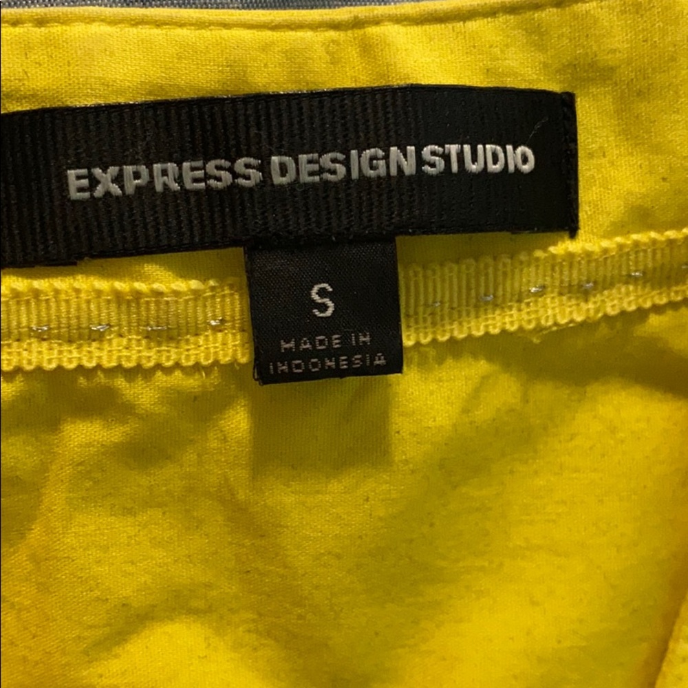 Button down blouse - Picture 2 of 2